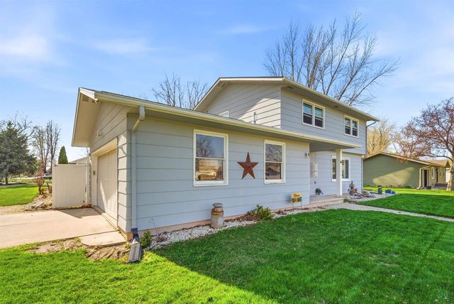 40 S PIONEER PARKWAY, Fond Du Lac, WI 54935