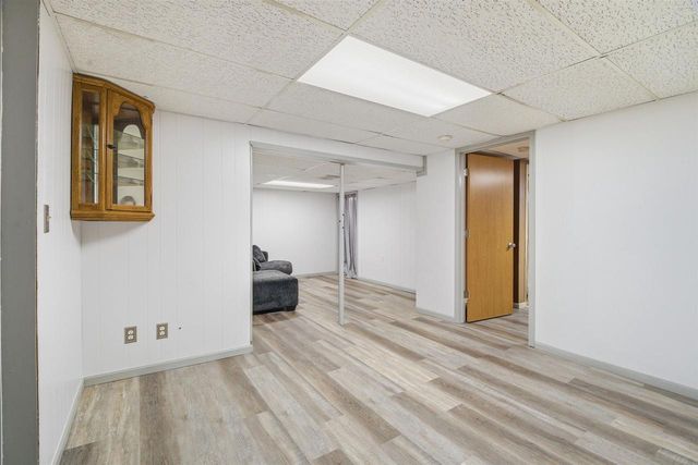 40 S PIONEER PARKWAY, Fond Du Lac, WI 54935