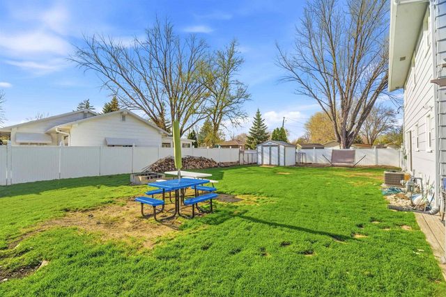 40 S PIONEER PARKWAY, Fond Du Lac, WI 54935