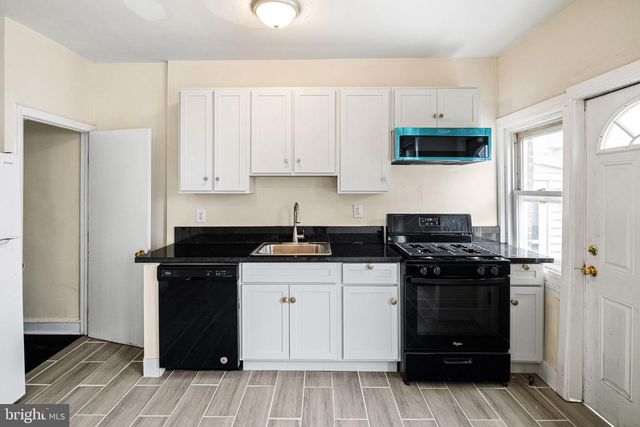 1706 N PEACH ST, Philadelphia, PA 19131
