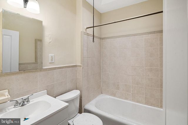 1706 N PEACH ST, Philadelphia, PA 19131