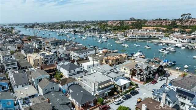 327 Onyx, Newport Beach, CA 92662