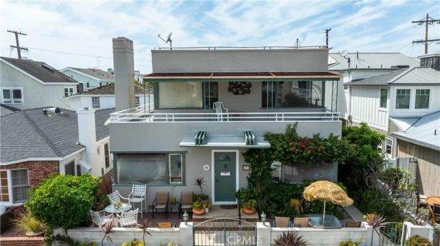 327 Onyx, Newport Beach, CA 92662