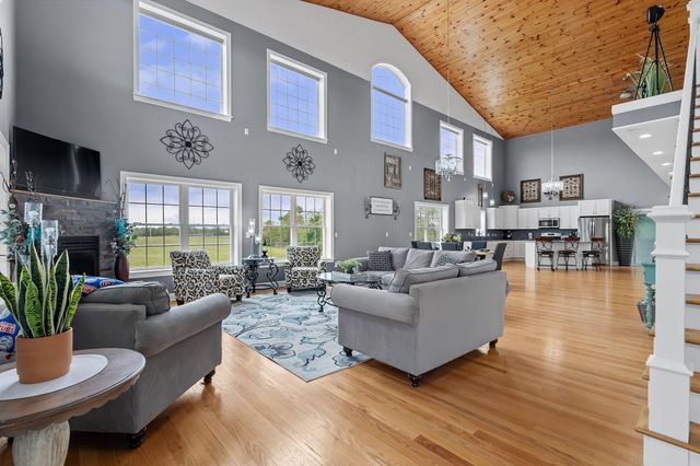 1613 W 940 N, Lake Village, IN 46349