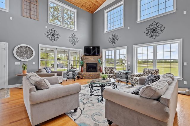 1613 W 940 N, Lake Village, IN 46349