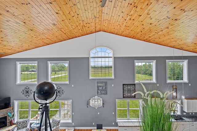 1613 W 940 N, Lake Village, IN 46349