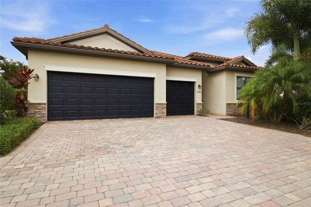 13422 SAW PALM CREEK TRAIL, Lakewood Ranch, FL 34211