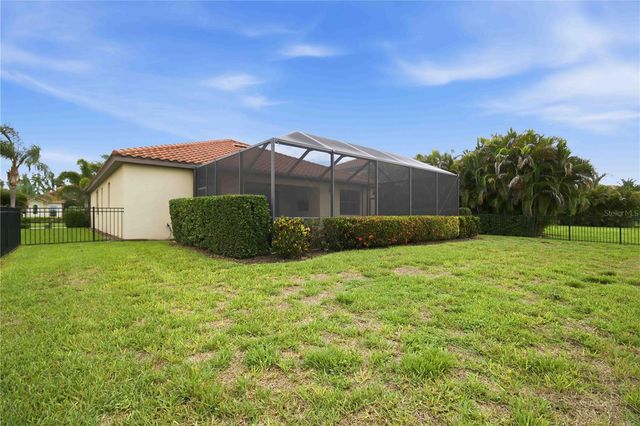 13422 SAW PALM CREEK TRAIL, Lakewood Ranch, FL 34211