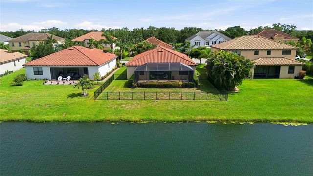 13422 SAW PALM CREEK TRAIL, Lakewood Ranch, FL 34211
