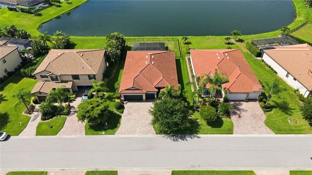 13422 SAW PALM CREEK TRAIL, Lakewood Ranch, FL 34211