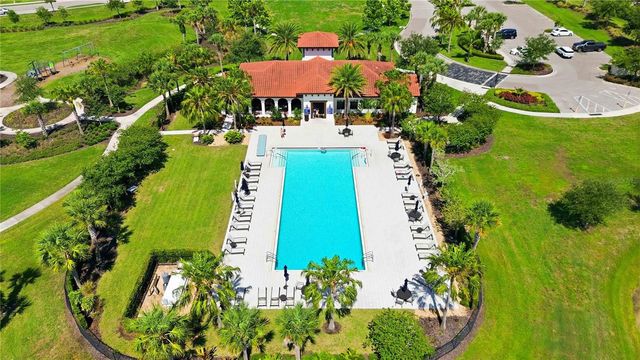 13422 SAW PALM CREEK TRAIL, Lakewood Ranch, FL 34211