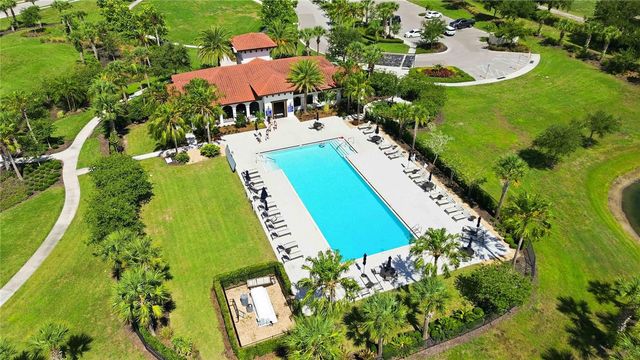 13422 SAW PALM CREEK TRAIL, Lakewood Ranch, FL 34211