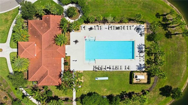13422 SAW PALM CREEK TRAIL, Lakewood Ranch, FL 34211