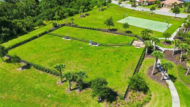 13422 SAW PALM CREEK TRAIL, Lakewood Ranch, FL 34211