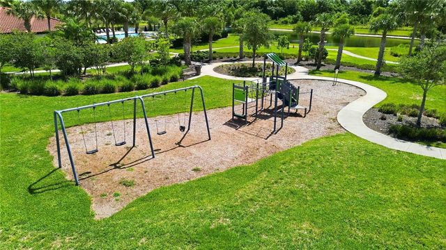 13422 SAW PALM CREEK TRAIL, Lakewood Ranch, FL 34211