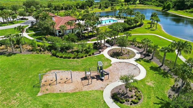 13422 SAW PALM CREEK TRAIL, Lakewood Ranch, FL 34211