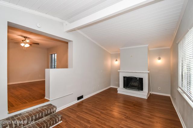 1220 ADRIAN Court, Jacksonville, FL 32205