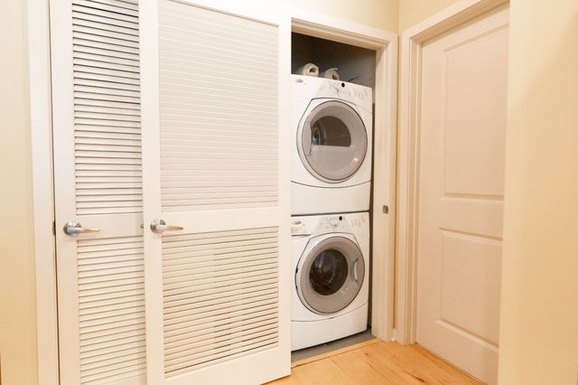 301 Demonbreun St Unit 915, Nashville, TN 37201