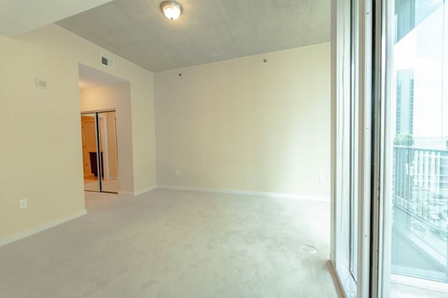 301 Demonbreun St Unit 915, Nashville, TN 37201
