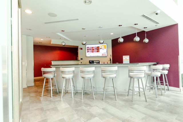 301 Demonbreun St Unit 915, Nashville, TN 37201