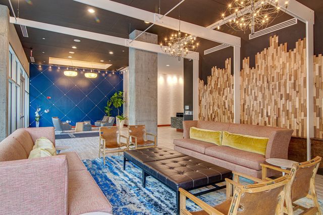 301 Demonbreun St Unit 915, Nashville, TN 37201