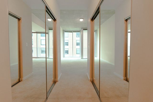 301 Demonbreun St Unit 915, Nashville, TN 37201