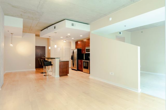 301 Demonbreun St Unit 915, Nashville, TN 37201