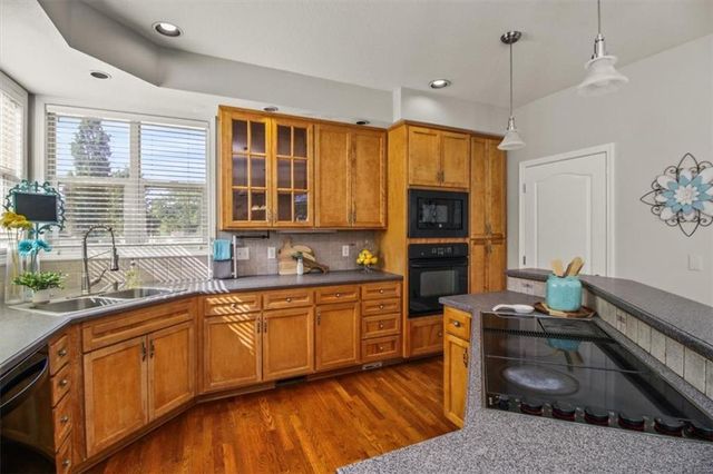 1131 Crimson Lane, Liberty, MO 64068