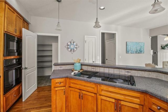 1131 Crimson Lane, Liberty, MO 64068
