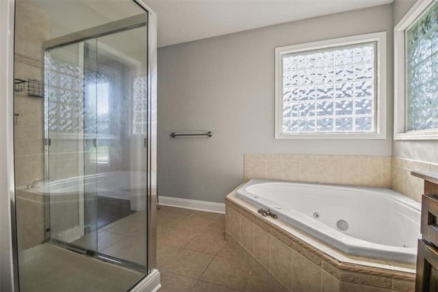 1131 Crimson Lane, Liberty, MO 64068
