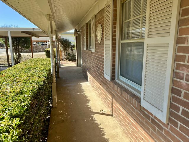 5318 48th Street, Lubbock, TX 79414