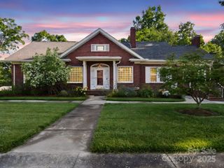 729 Montgomery Avenue, Albemarle, NC 28001