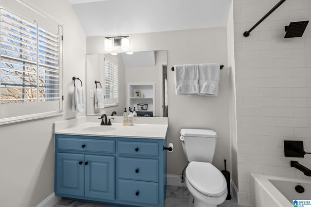 204 ESSEX DRIVE, Sterrett, AL 35147