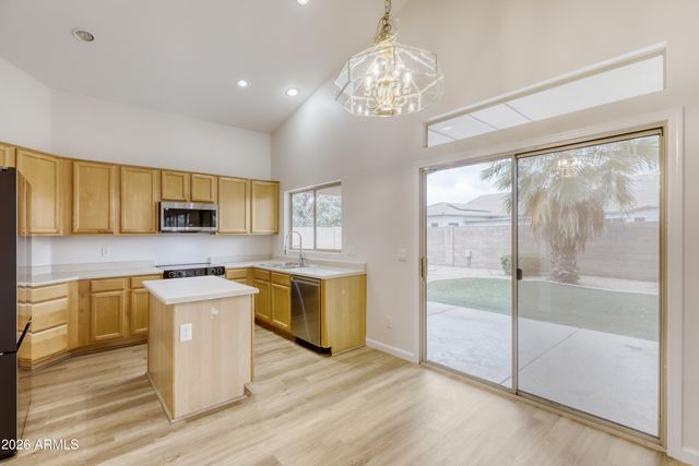 311 E LAREDO Avenue, Gilbert, AZ 85296