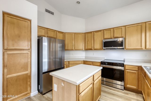 311 E LAREDO Avenue, Gilbert, AZ 85296