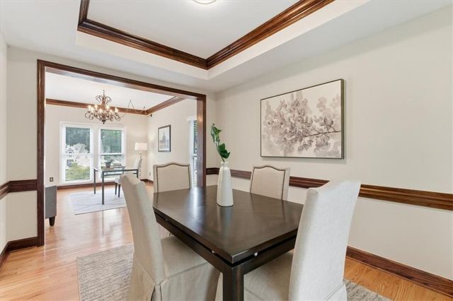 535 Tumbling Creek Drive, Alpharetta, GA 30005