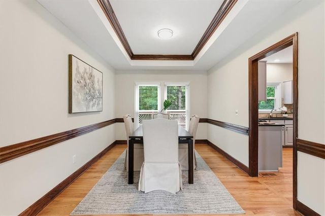 535 Tumbling Creek Drive, Alpharetta, GA 30005