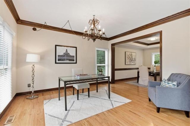 535 Tumbling Creek Drive, Alpharetta, GA 30005