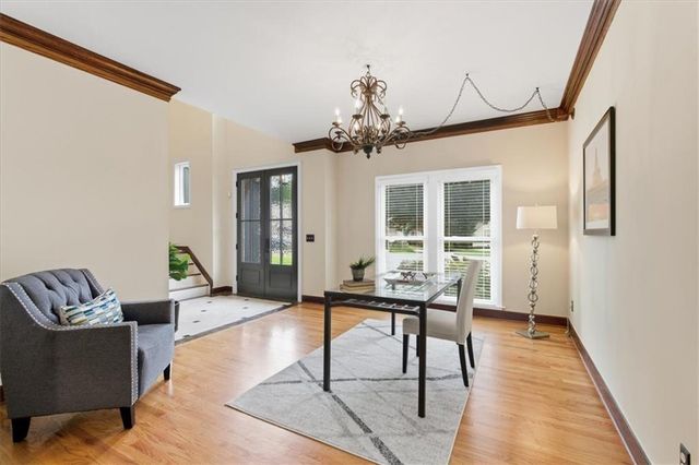 535 Tumbling Creek Drive, Alpharetta, GA 30005