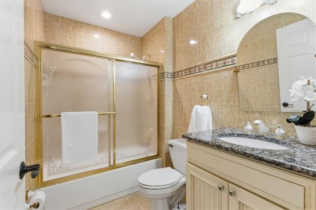 535 Tumbling Creek Drive, Alpharetta, GA 30005