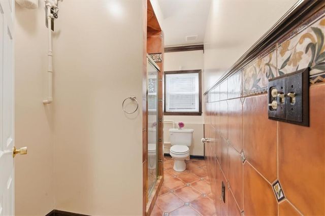 535 Tumbling Creek Drive, Alpharetta, GA 30005