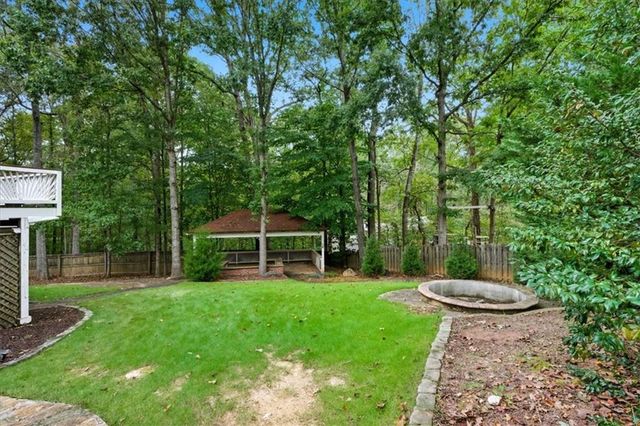 535 Tumbling Creek Drive, Alpharetta, GA 30005