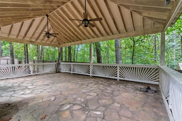 535 Tumbling Creek Drive, Alpharetta, GA 30005