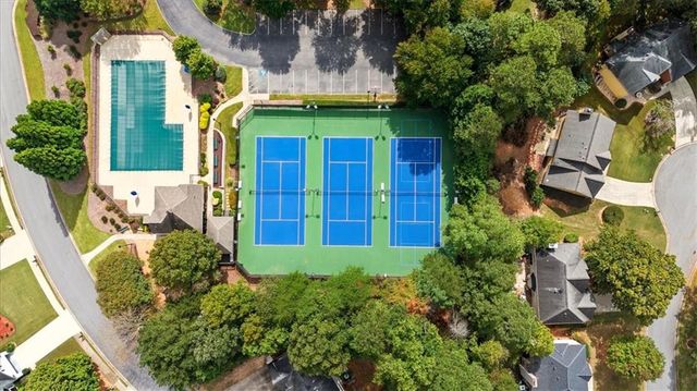 535 Tumbling Creek Drive, Alpharetta, GA 30005