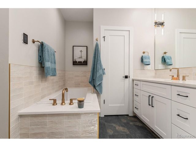 2552 E Alameda Ave 92, Denver, CO 80209