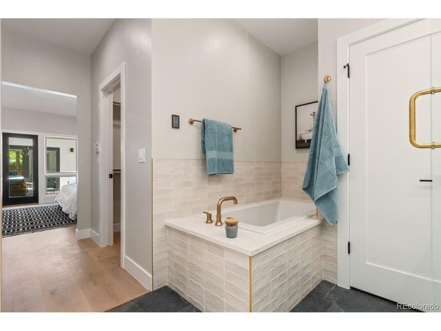 2552 E Alameda Ave 92, Denver, CO 80209