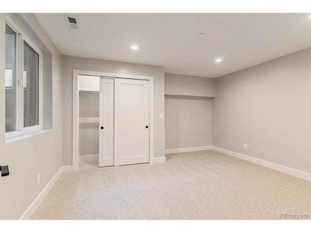 2552 E Alameda Ave 92, Denver, CO 80209