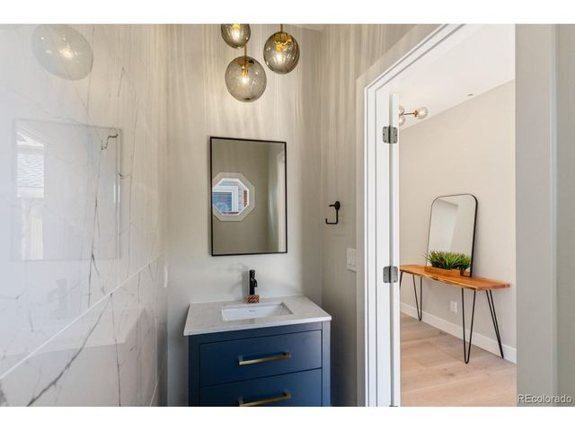 2552 E Alameda Ave 92, Denver, CO 80209