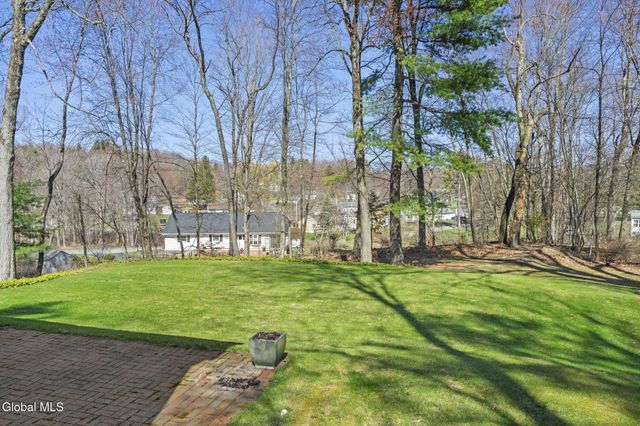 8 Saddle Hill Road, Poestenkill, NY 12198