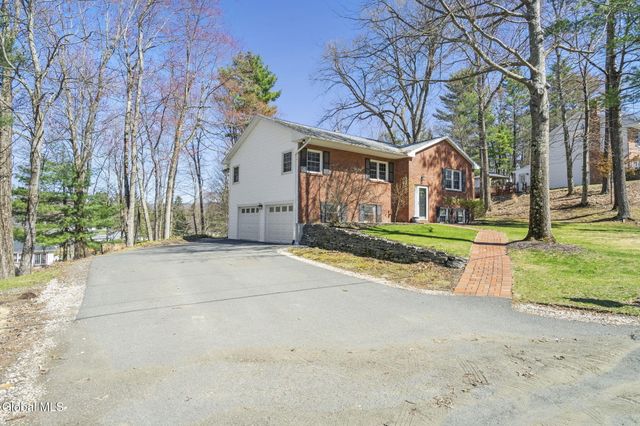 8 Saddle Hill Road, Poestenkill, NY 12198